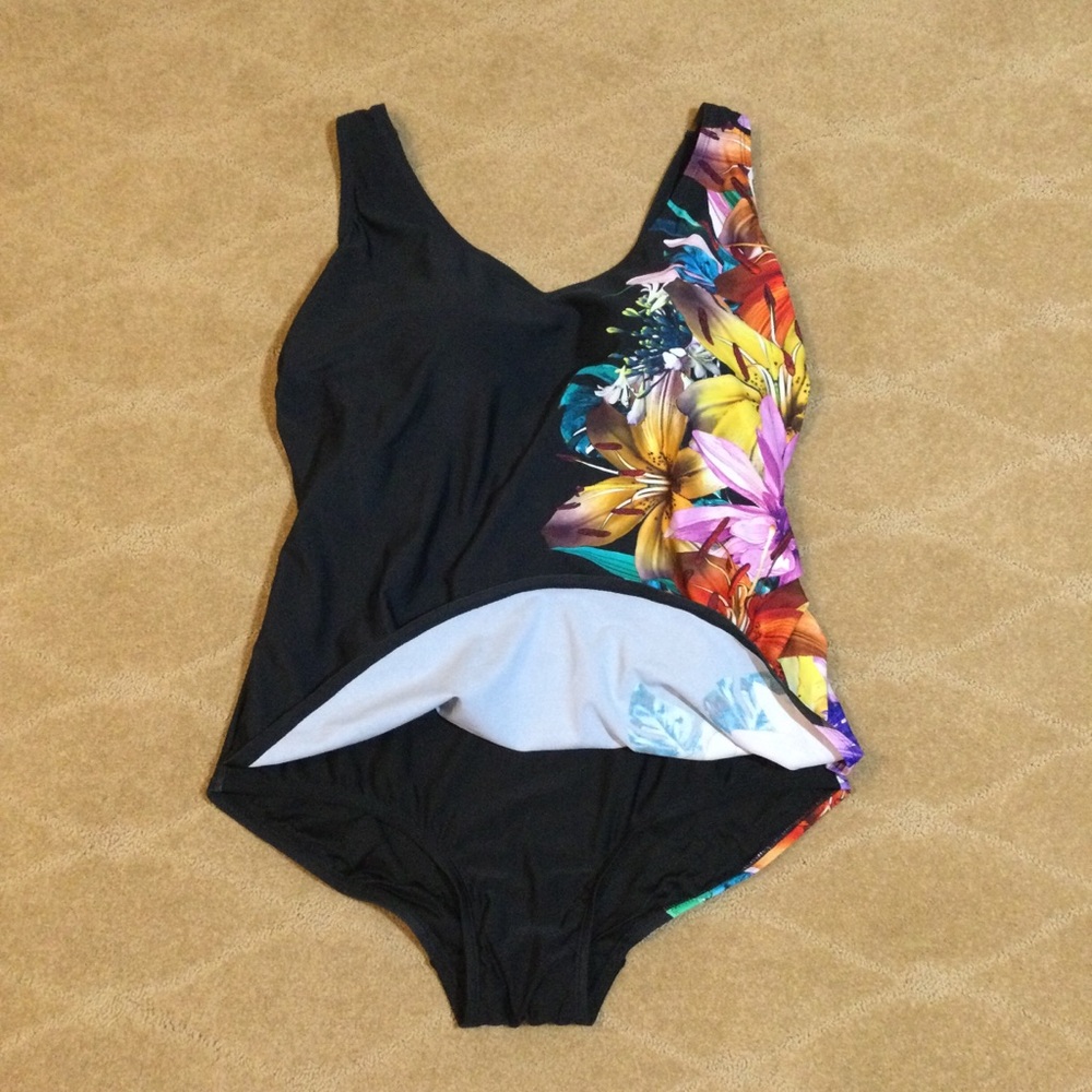 Swimsuits For All Nwot Sarong-Front One-Piece Swimsuit, 18 View 4